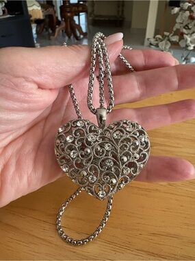 0187) Vintage Silver Heart Filigree double sided Pendant with chain